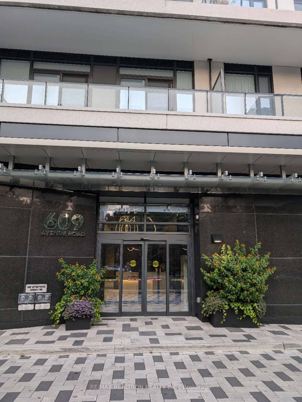 609 Avenue RD #1105, Toronto C02, ON M5R 3R9
