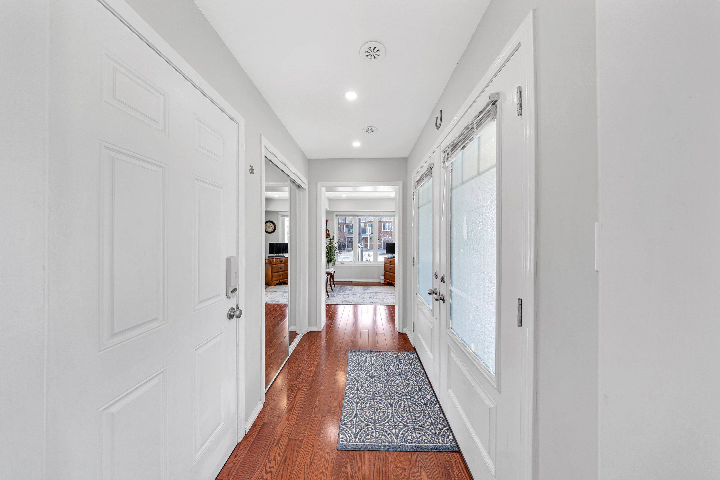 Pickering, ON L1X 0C3,2400 Bronzedale ST