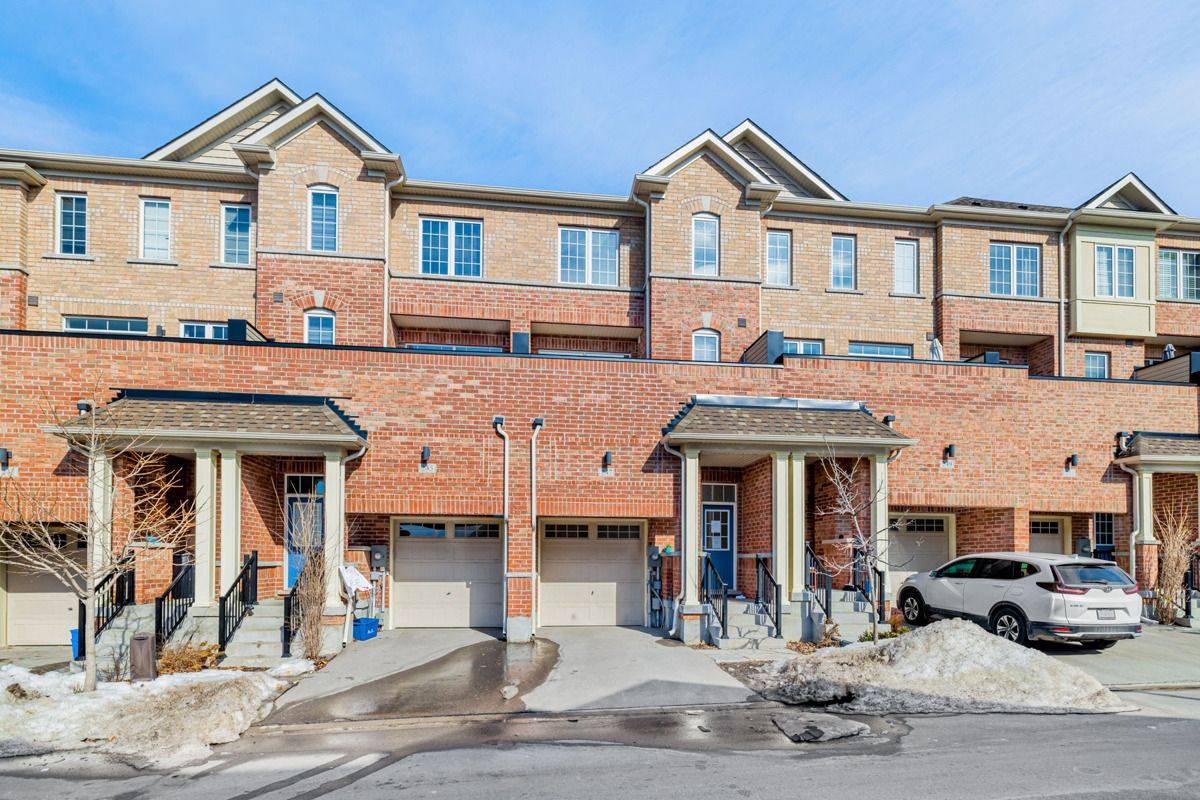 Newmarket, ON L3Y 0E3,247 Harding Park ST