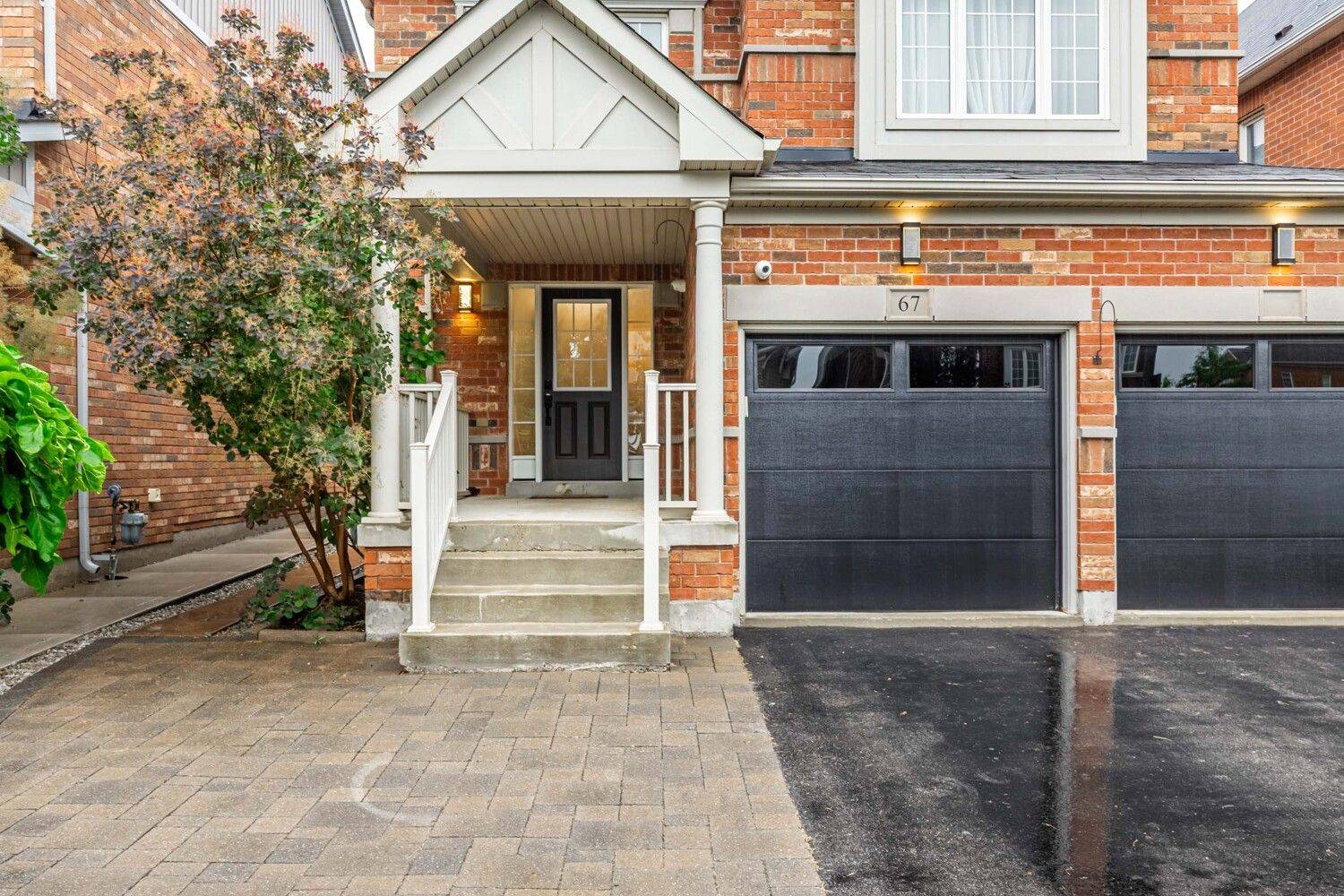 Bradford West Gwillimbury, ON L3Z 0H5,67 Acorn LN