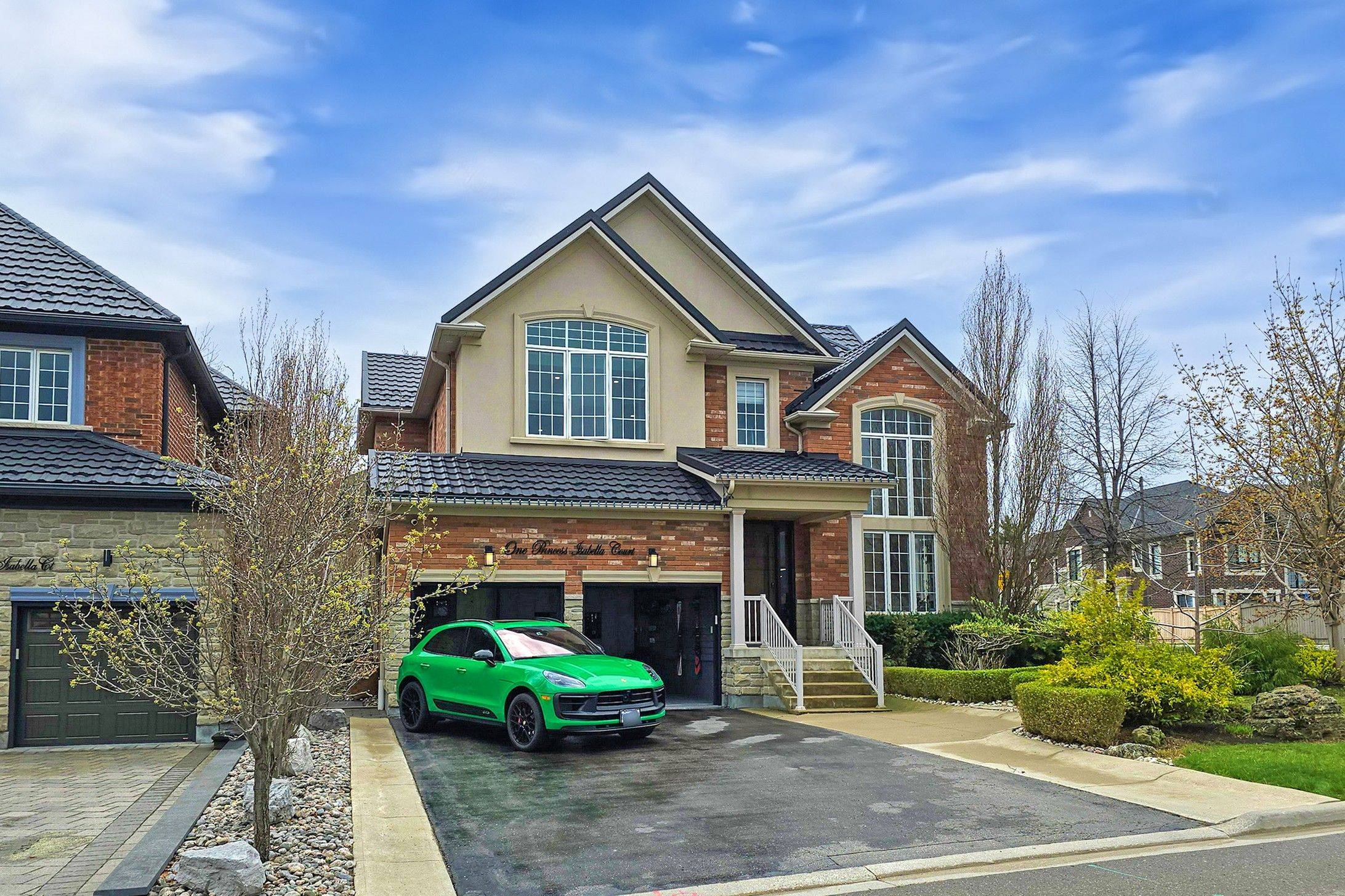 Vaughan, ON L6A 4B3,1 Princess Isabella CT