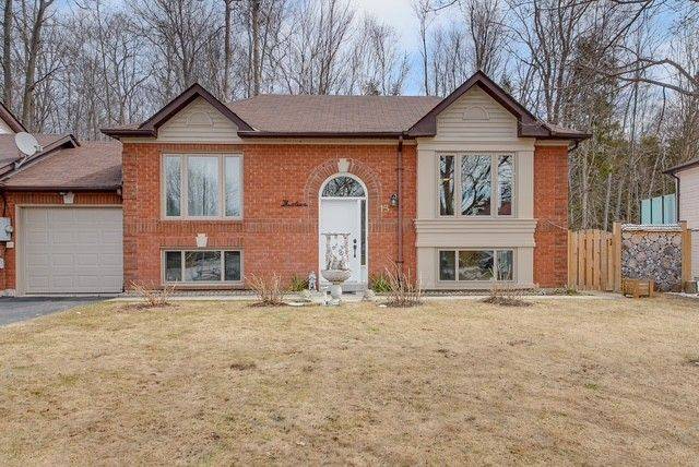 13 Harbour CRES, Wasaga Beach, ON L9Z 1G4