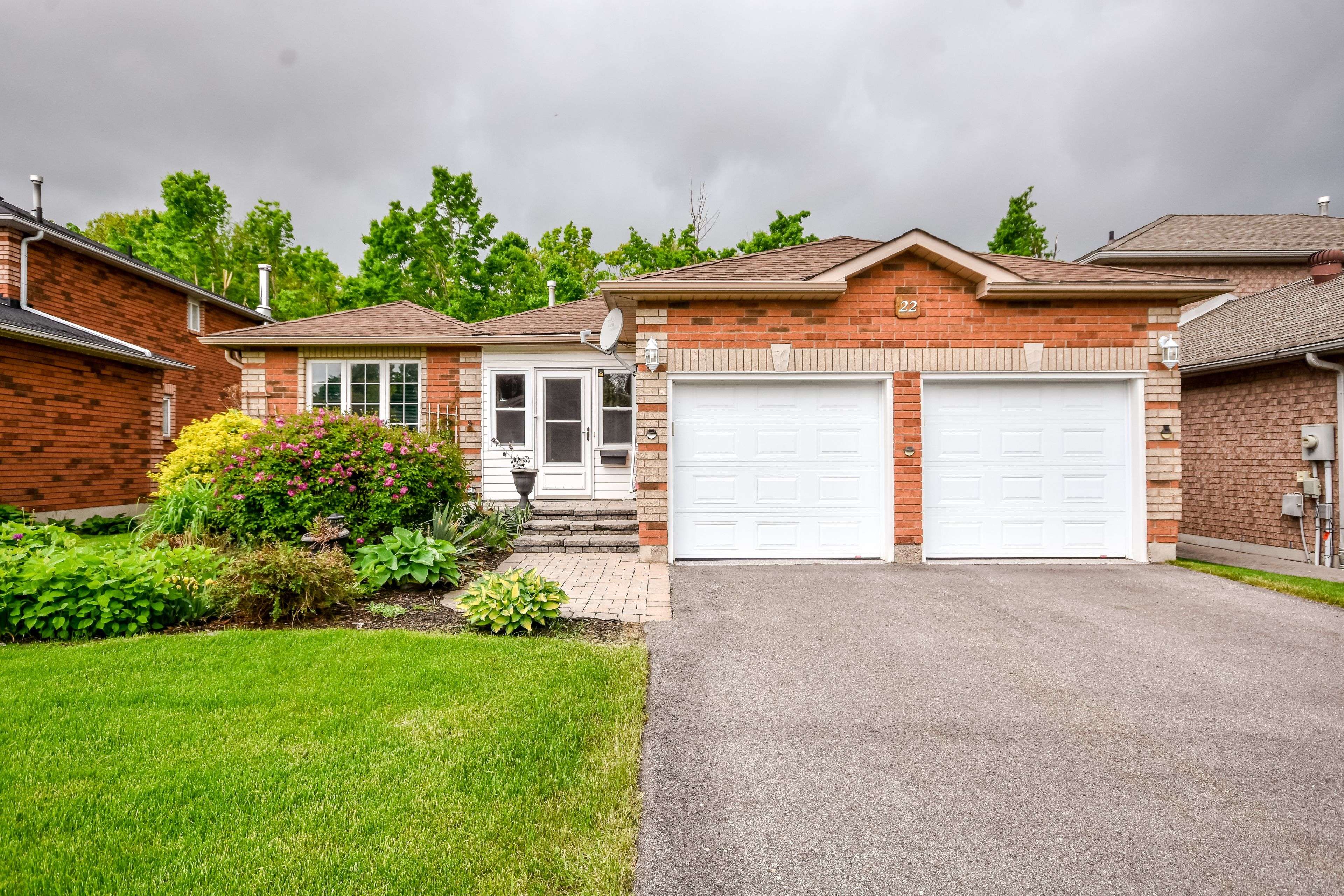 22 Osprey Ridge RD, Barrie, ON L4M 6P2