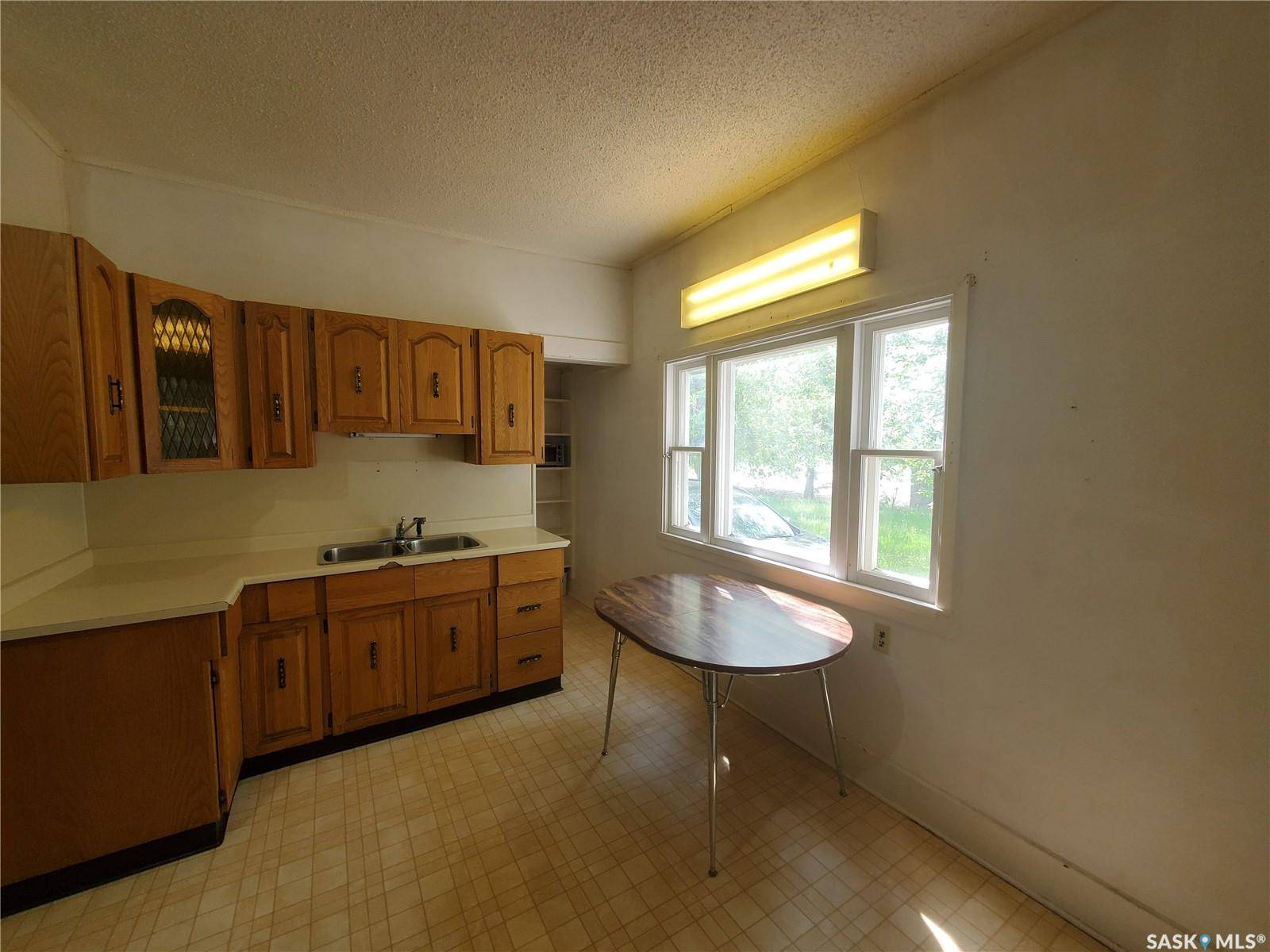 Kamsack, SK S0A 1S0,611 East AVENUE