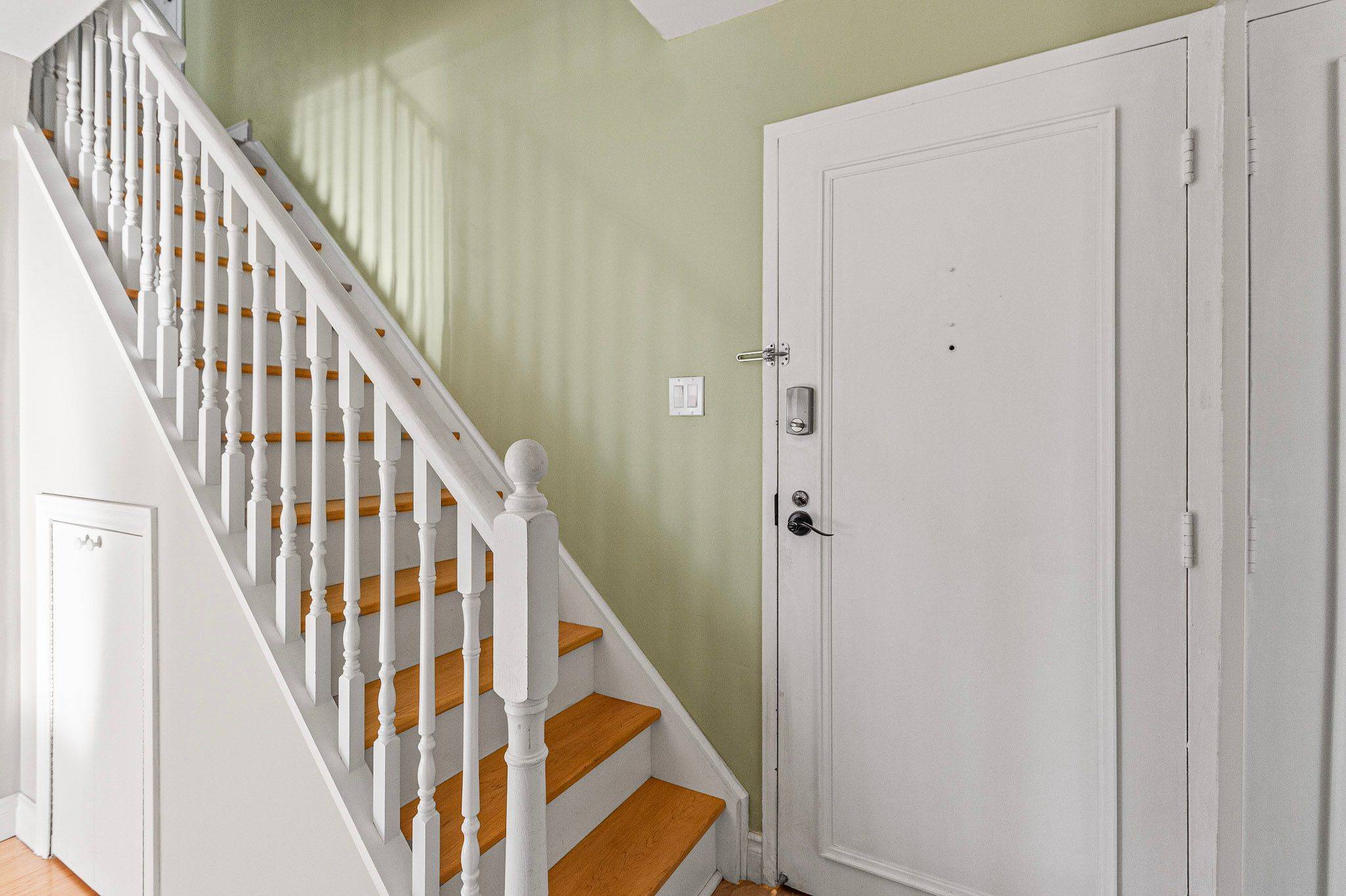 Oakville, ON L6H 2S2,1300 Marlborough CT #523