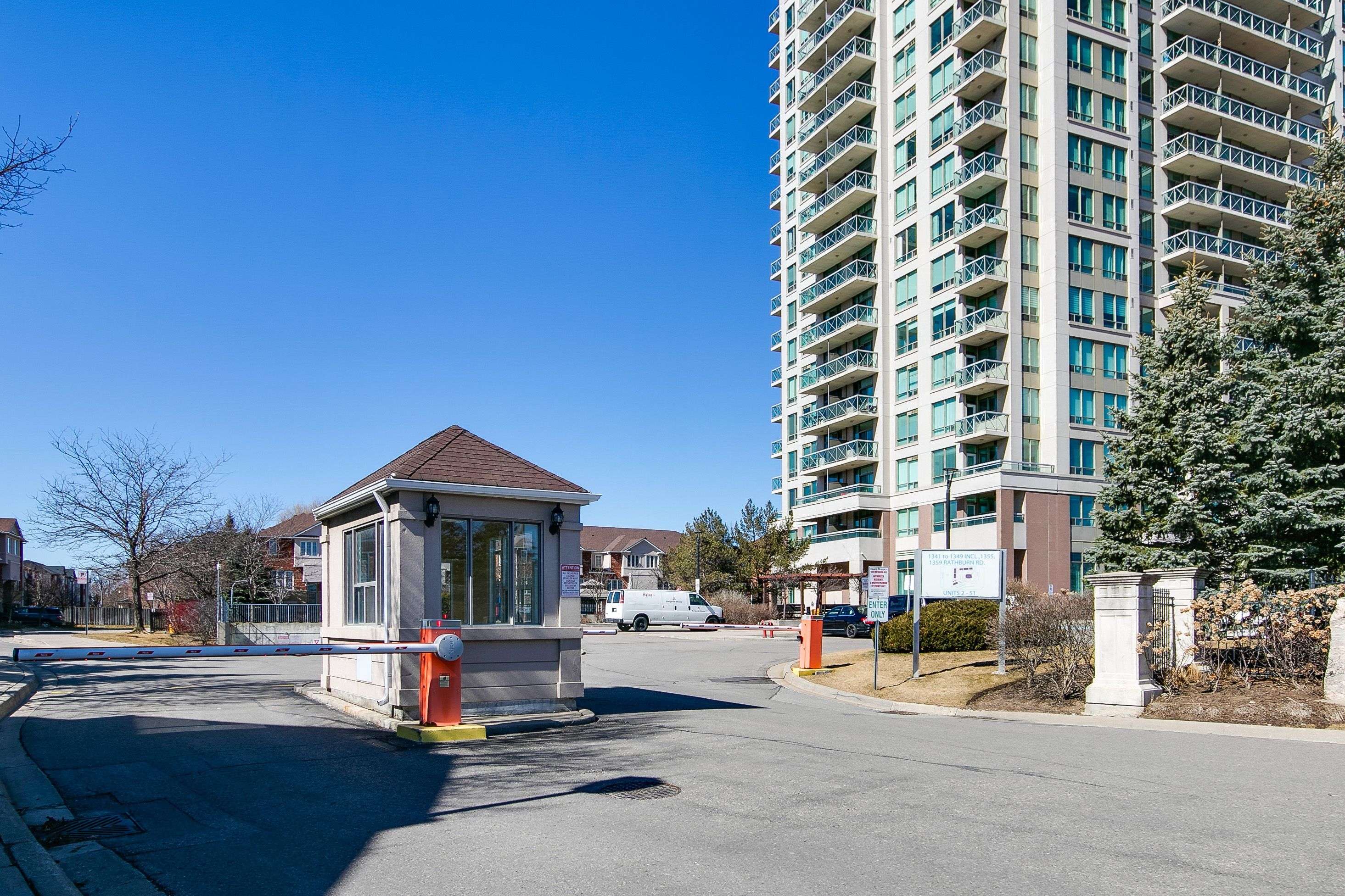 Mississauga, ON L4W 5P7,1359 Rathburn RD E #809
