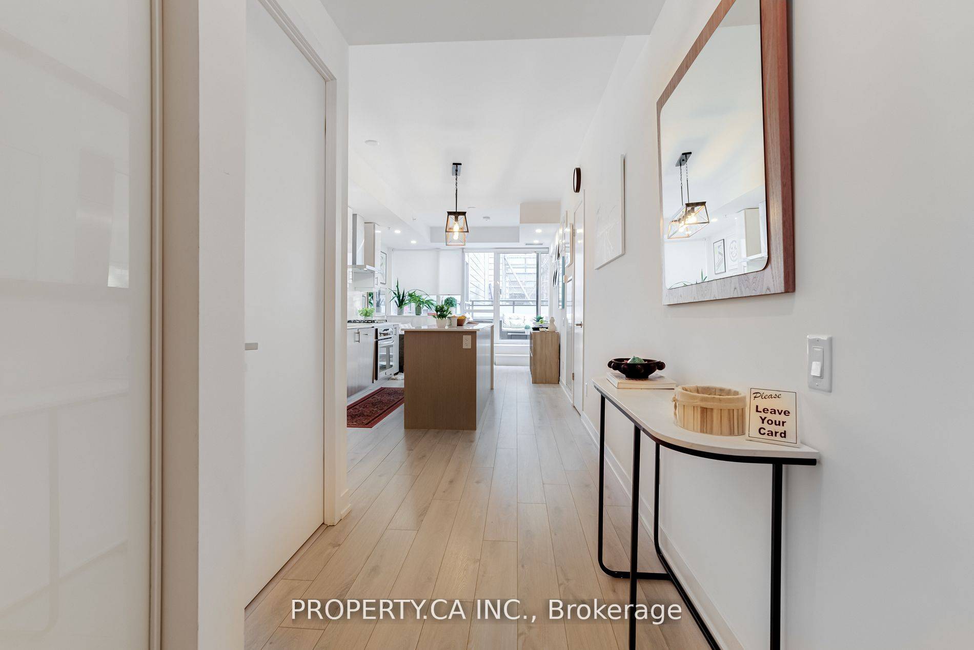 Toronto W01, ON M6R 0A7,38 Howard Park AVE #212