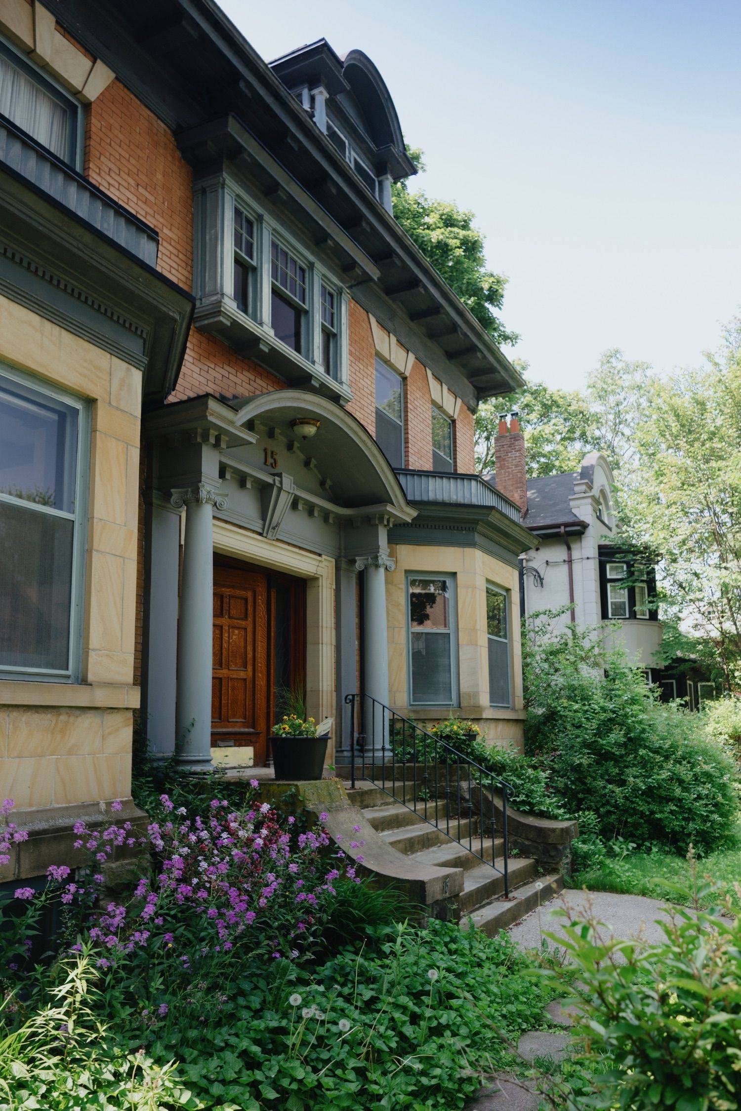 Toronto W01, ON M6K 1K8,15 Laxton AVE