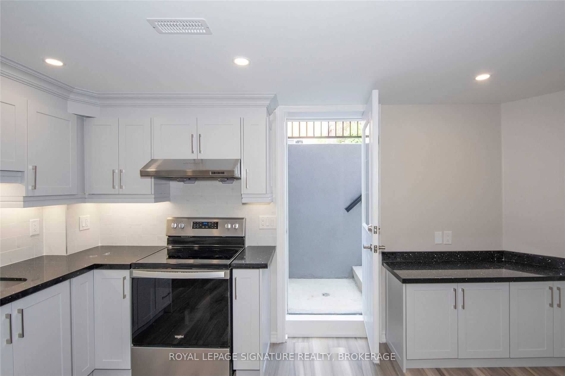 Mississauga, ON L5V 1N6,1149 Dream Crest RD #Lower Level