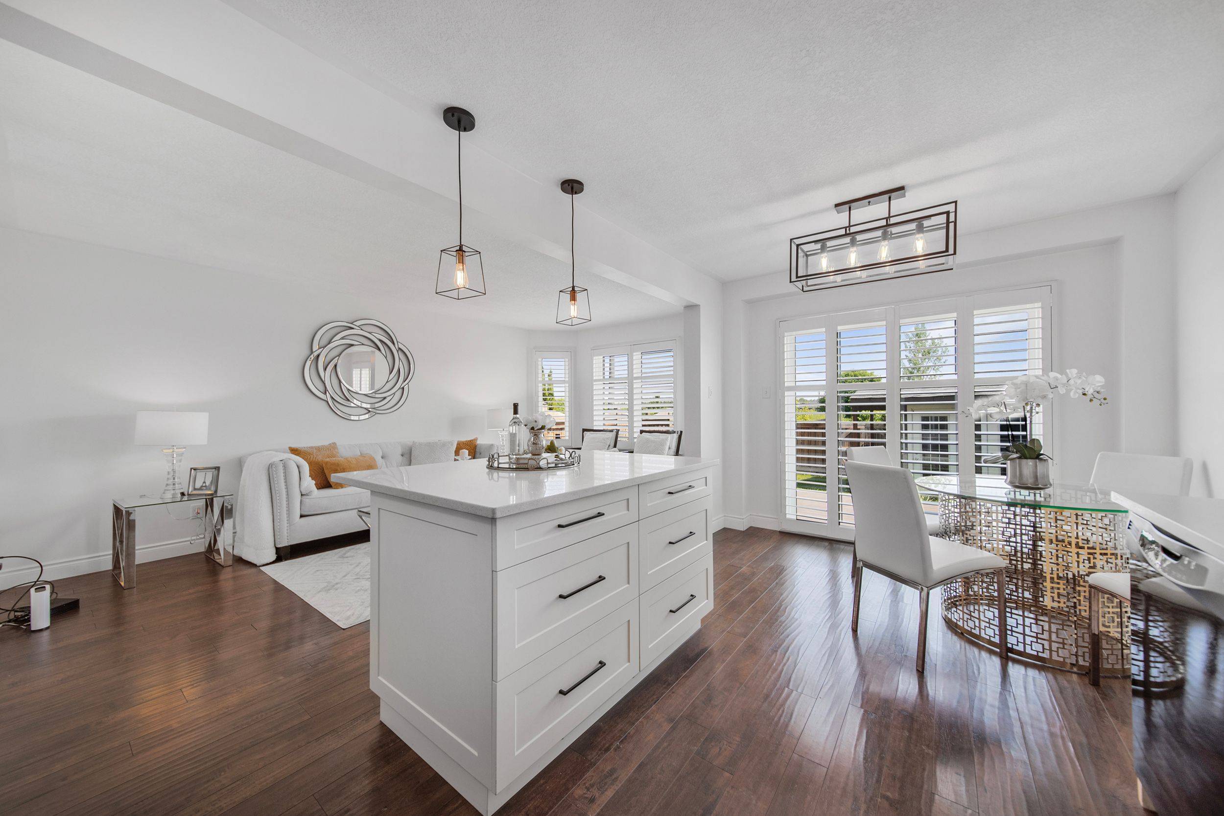 Kitchener, ON N2R 1W9,920 Dunblane CT