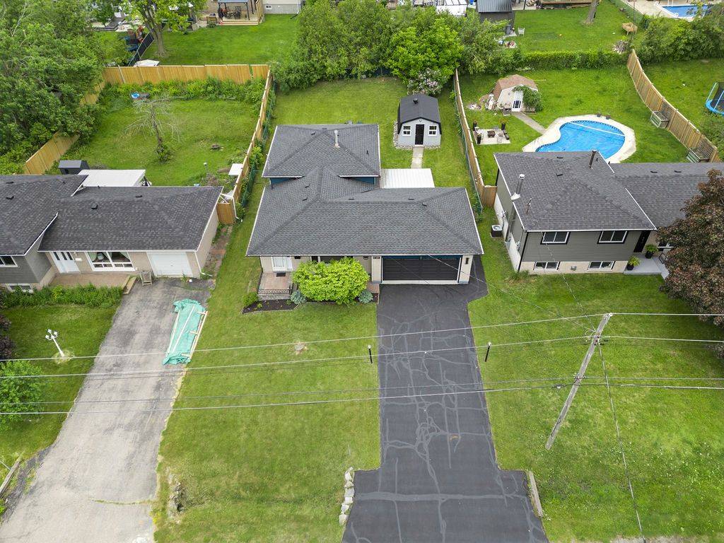 Kawartha Lakes, ON K9V 0J1,13 Mohawk DR