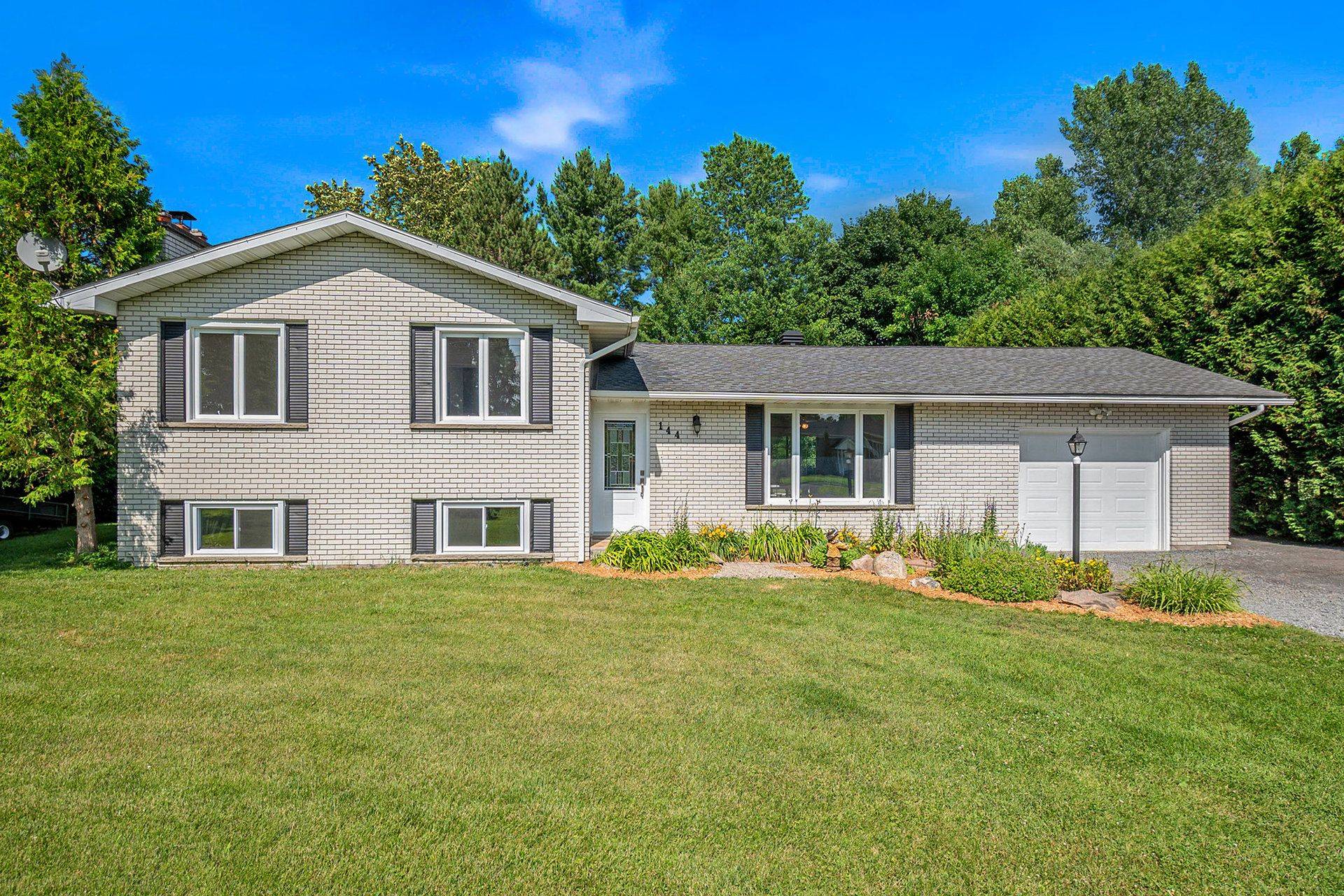 144 Forest LN, The Nation, ON K0A 1W0
