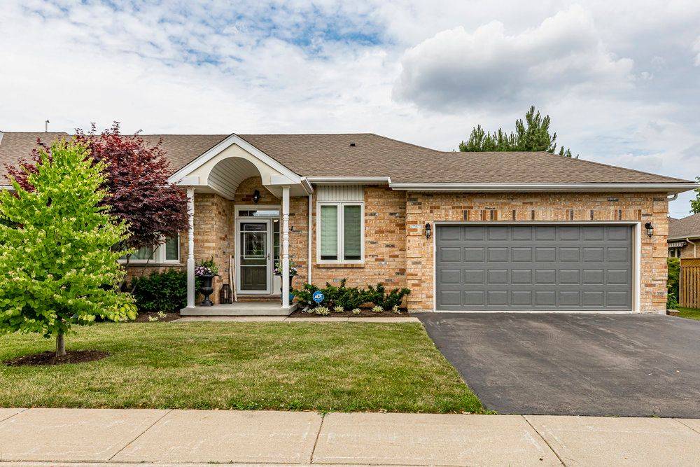 84 Sandollar DR, Hamilton, ON L0R 1W0