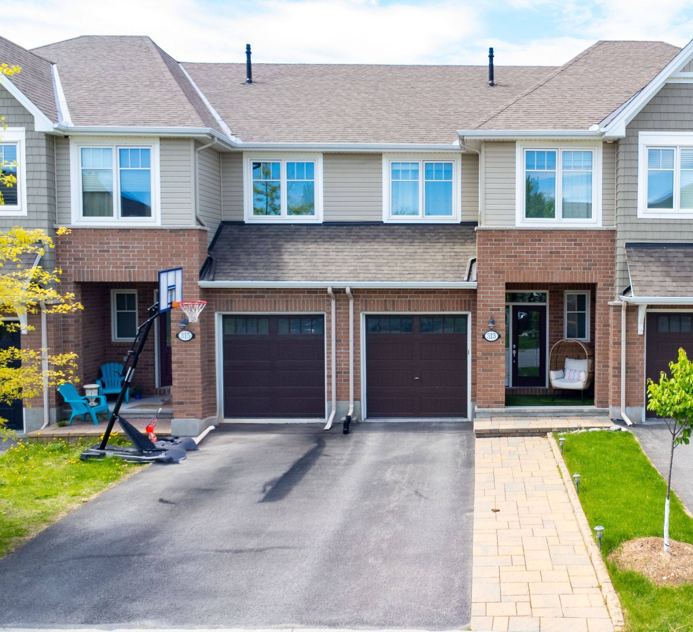 313 Warmstone DR, Stittsville - Munster - Richmond, ON K2S 0N9