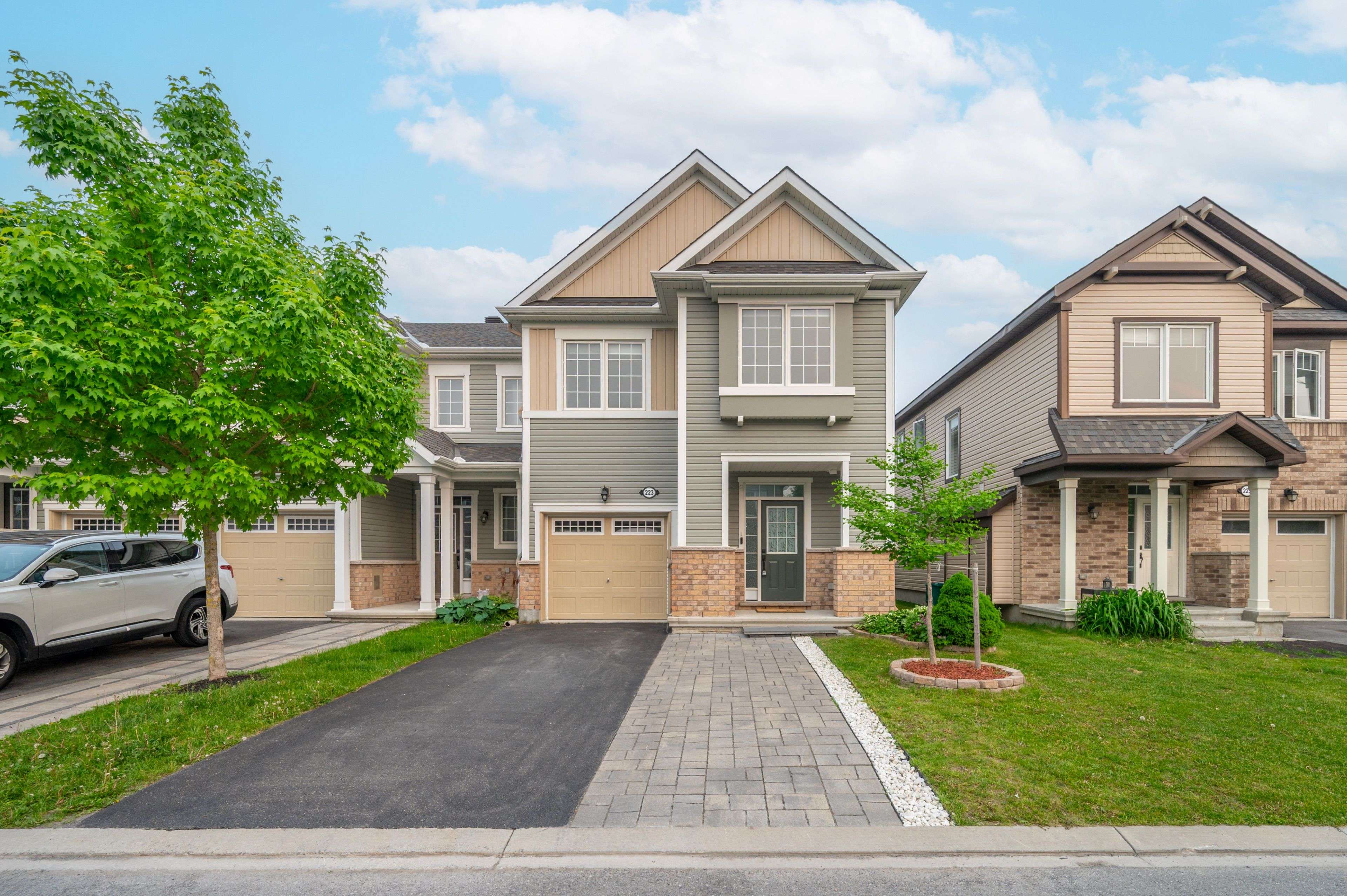 223 Conifer Creek CIR, Kanata, ON K2M 0M2