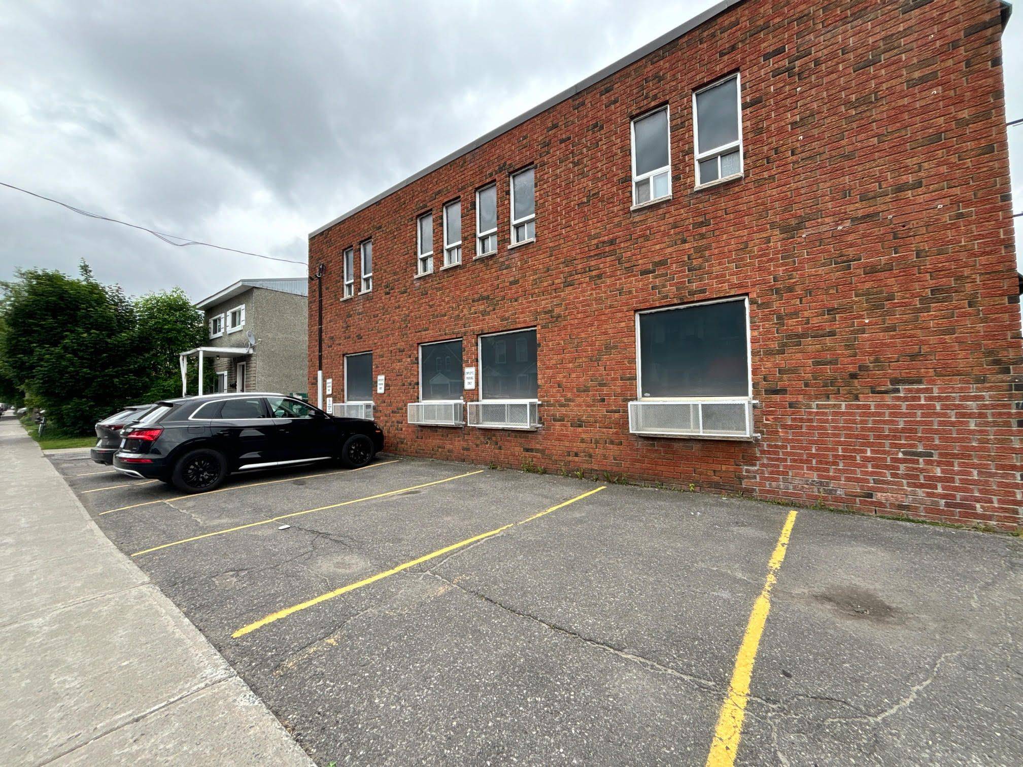 Lower Town - Sandy Hill, ON K1N 7C7,173 Dalhousie ST