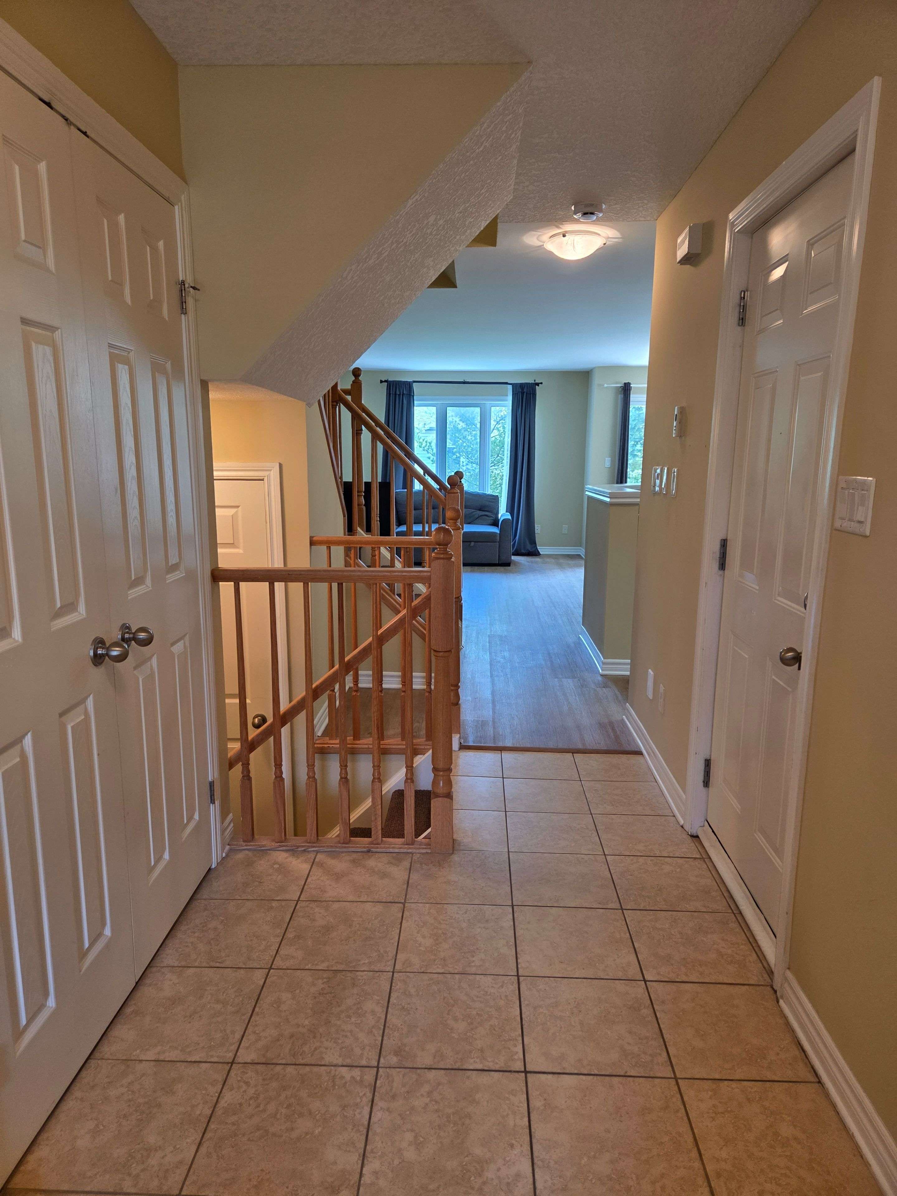 London North, ON N5X 4R5,508 Sunnystone RD #16