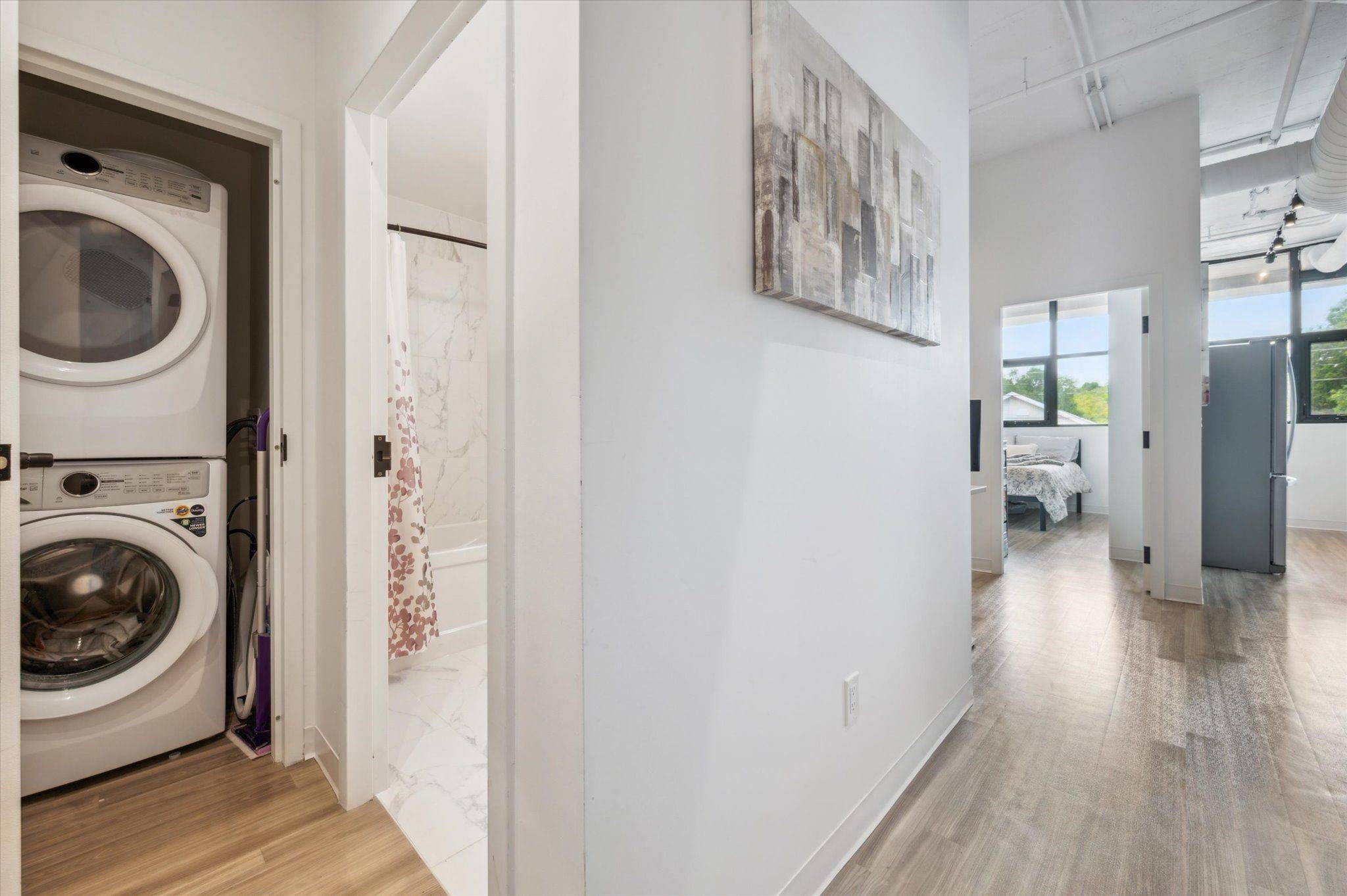 Guelph, ON N1E 0T8,120 Huron ST #218