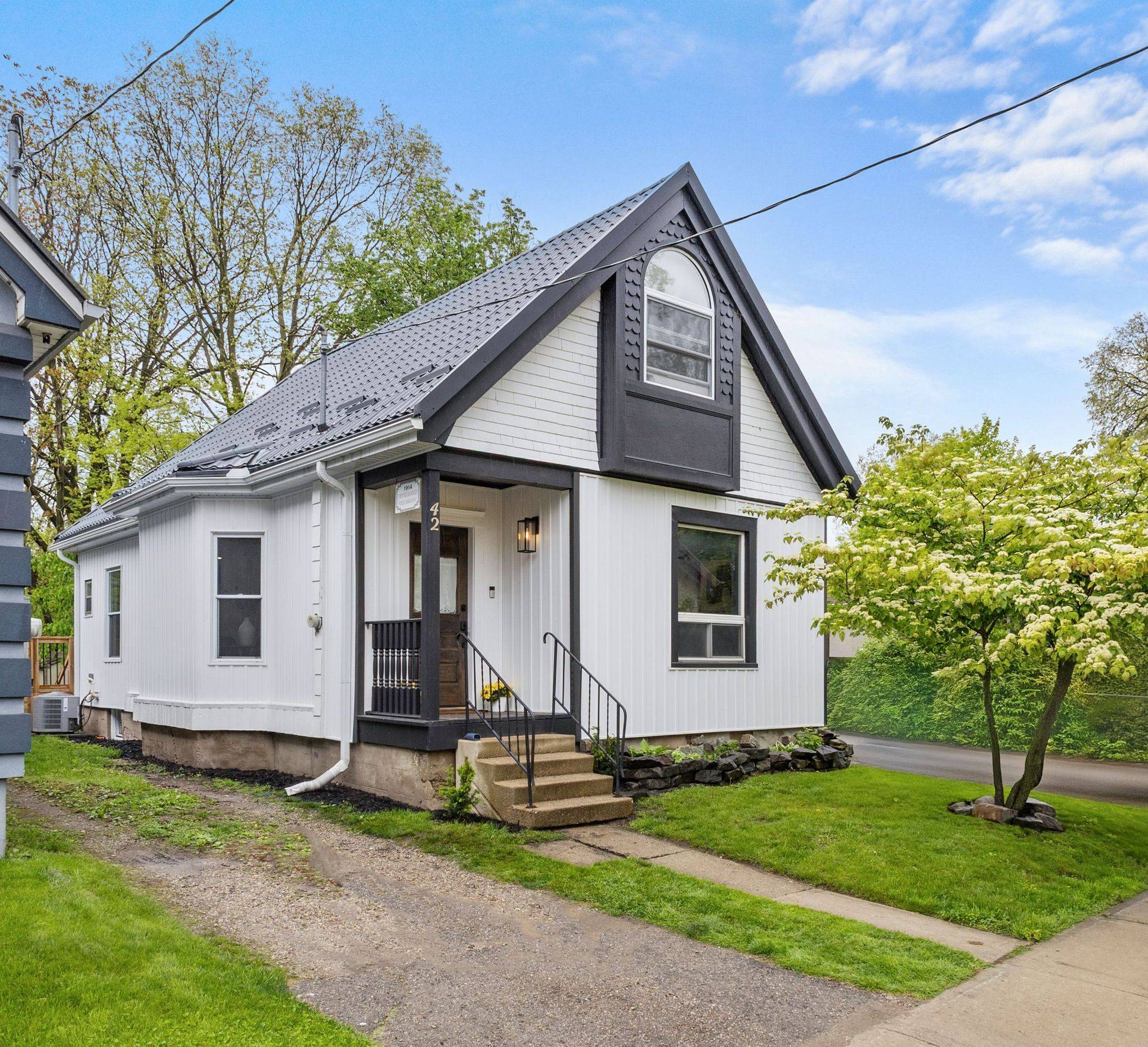 42 ALBION ST, London North, ON N6H 1Z2