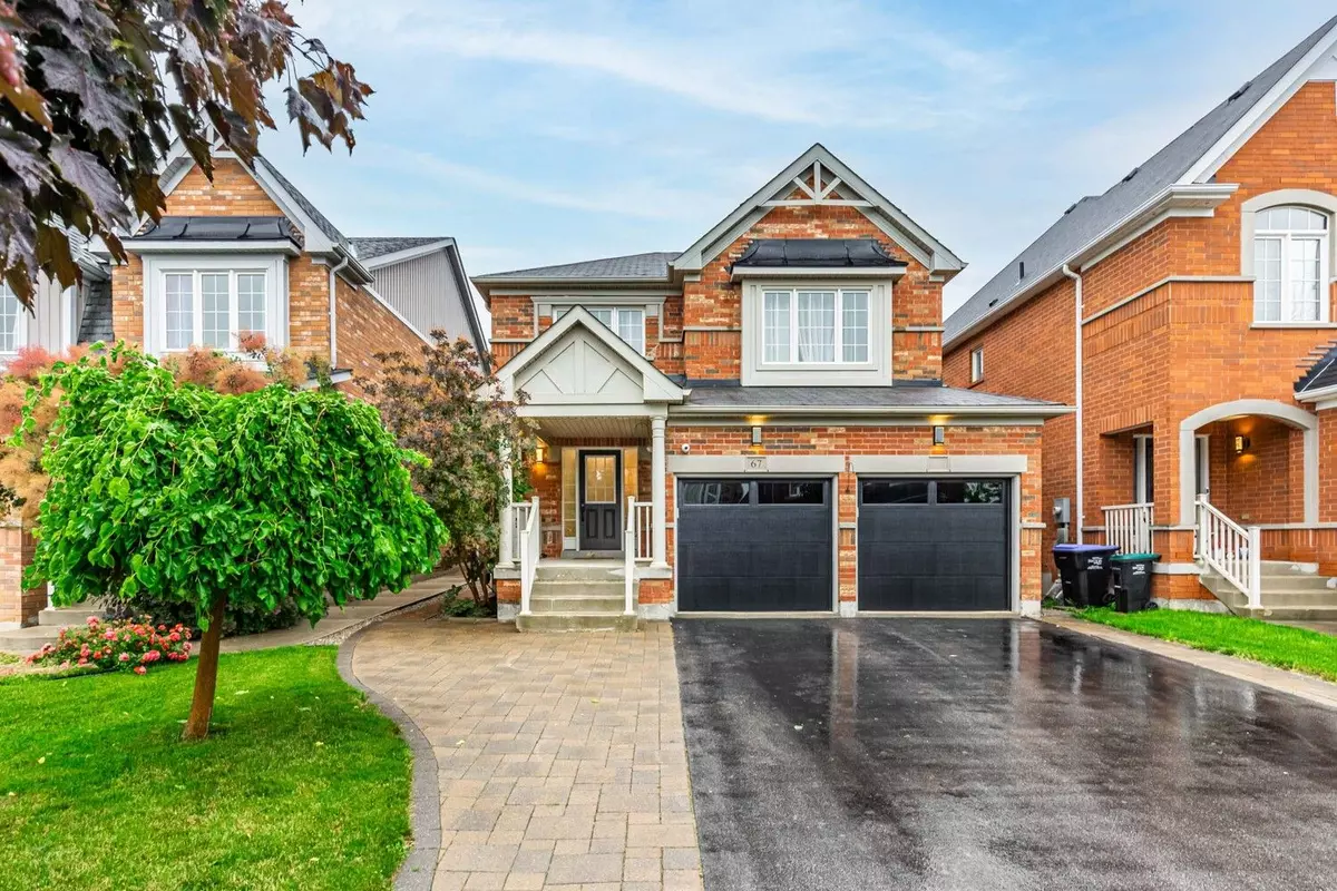 Bradford West Gwillimbury, ON L3Z 0H5,67 Acorn LN