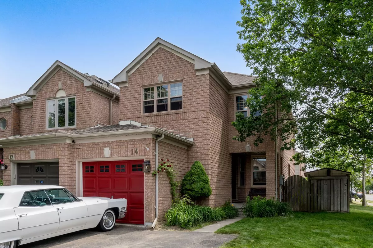 Brampton, ON L6Z 4T3,14 Forestgrove CIR