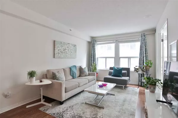 Toronto C08, ON M5A 1K5,230 King ST E #215