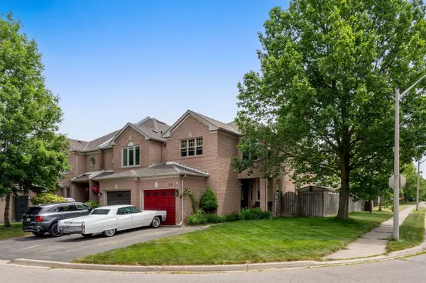 Brampton, ON L6Z 4T3,14 Forestgrove CIR
