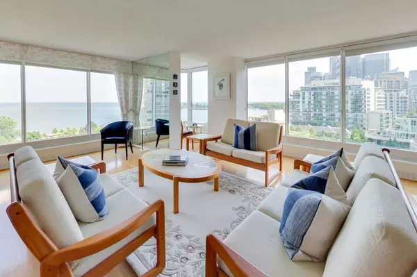Toronto W06, ON M8V 2Z6,2045 Lake Shore BLVD W #904