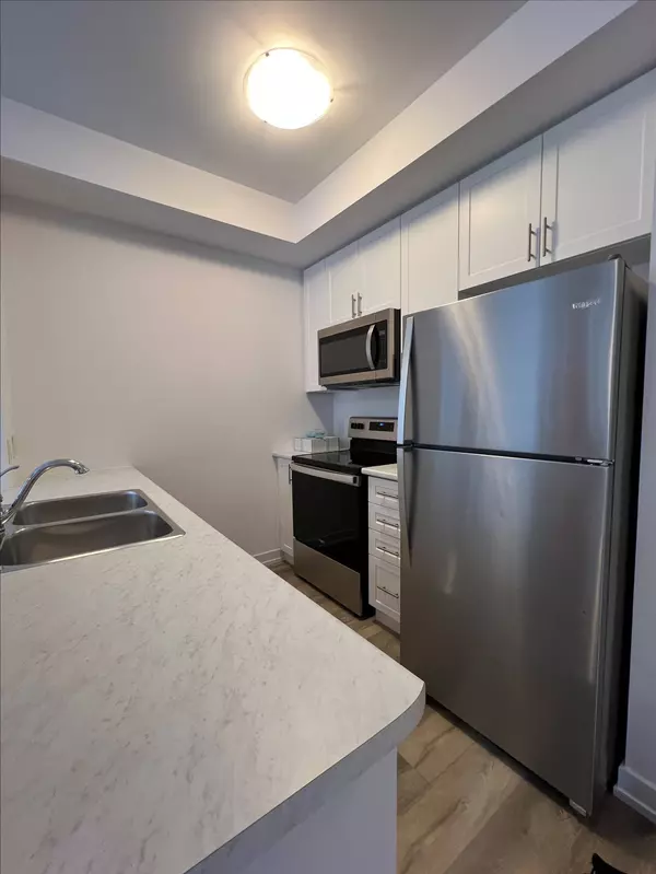 Hamilton, ON L8B 2A6,470 Dundas ST E #117