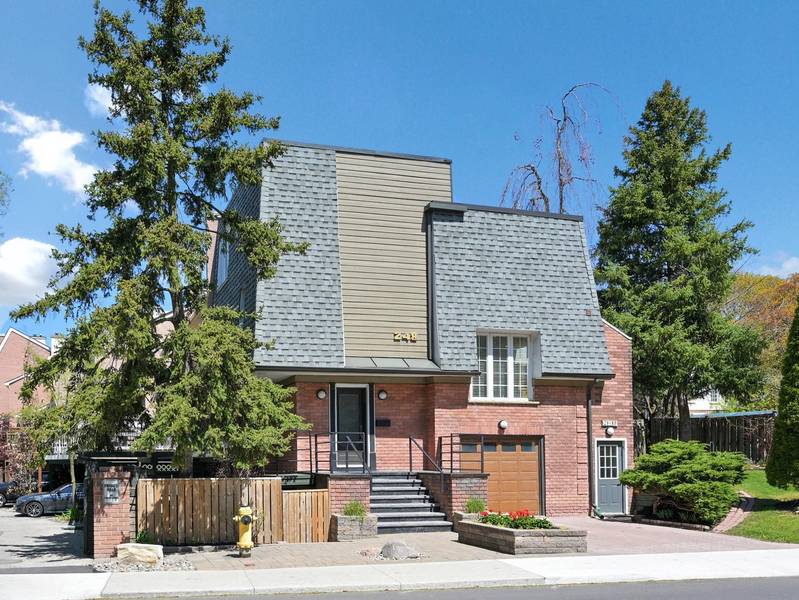 248 Glengrove AVE W, Toronto C04, ON M5N 1W1