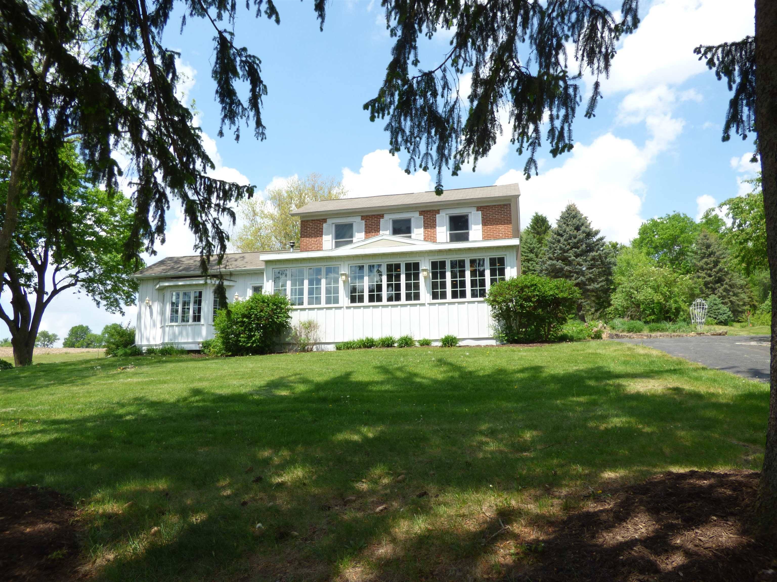 6036 W Stagecoach Trail, Galena, IL 61036