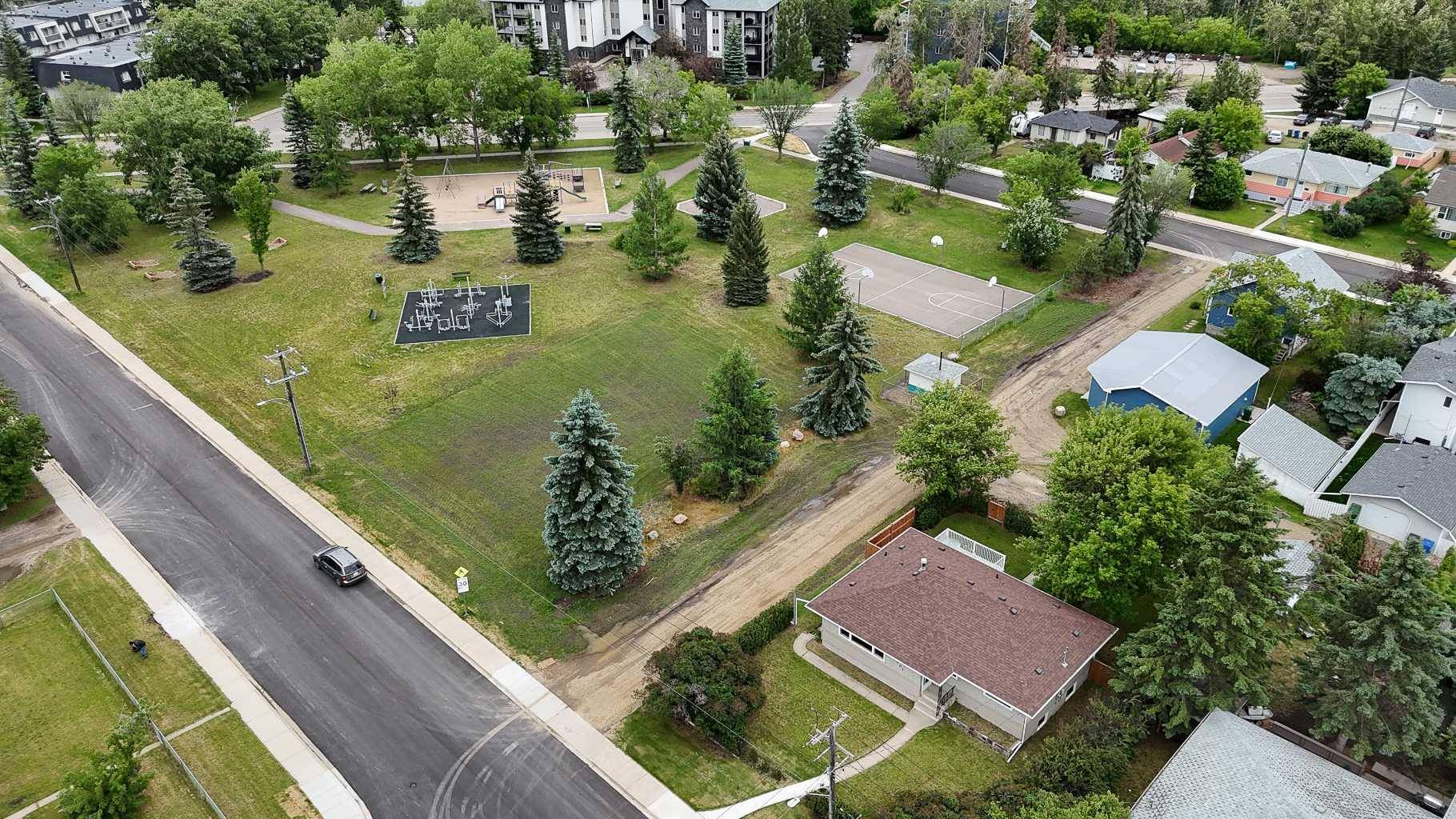 Red Deer, AB T4N 2L2,5701 57 ST