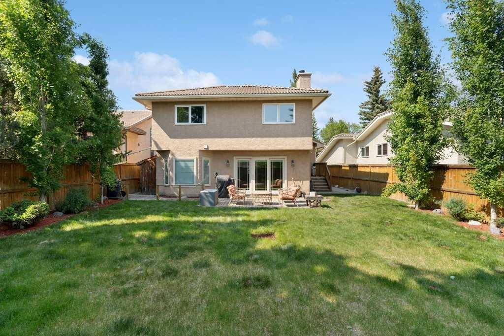 Calgary, AB T2X 2X8,15 Sunmount CT SE