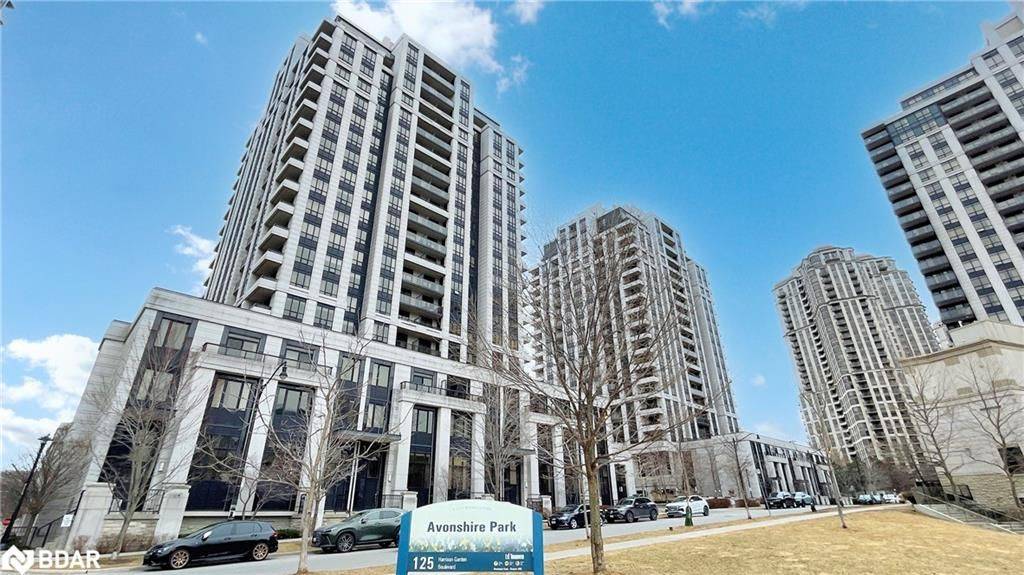 100 Harrison Garden BLVD #GPH17, Toronto C14, ON M2N 0C2