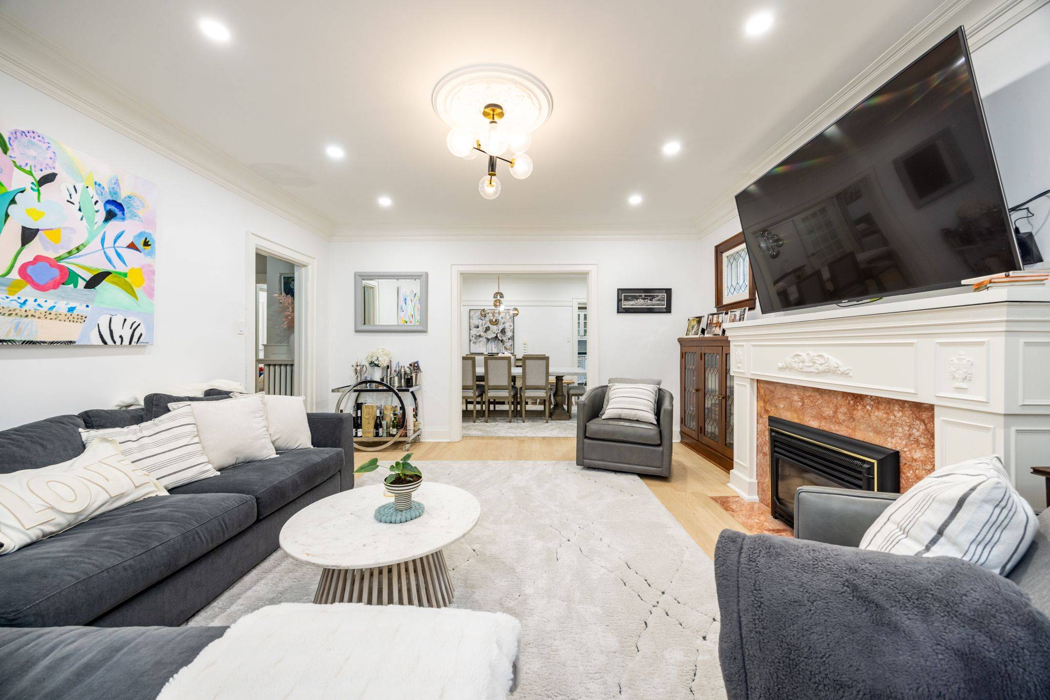 Toronto C09, ON M4T 1K7,173 Glenrose AVE