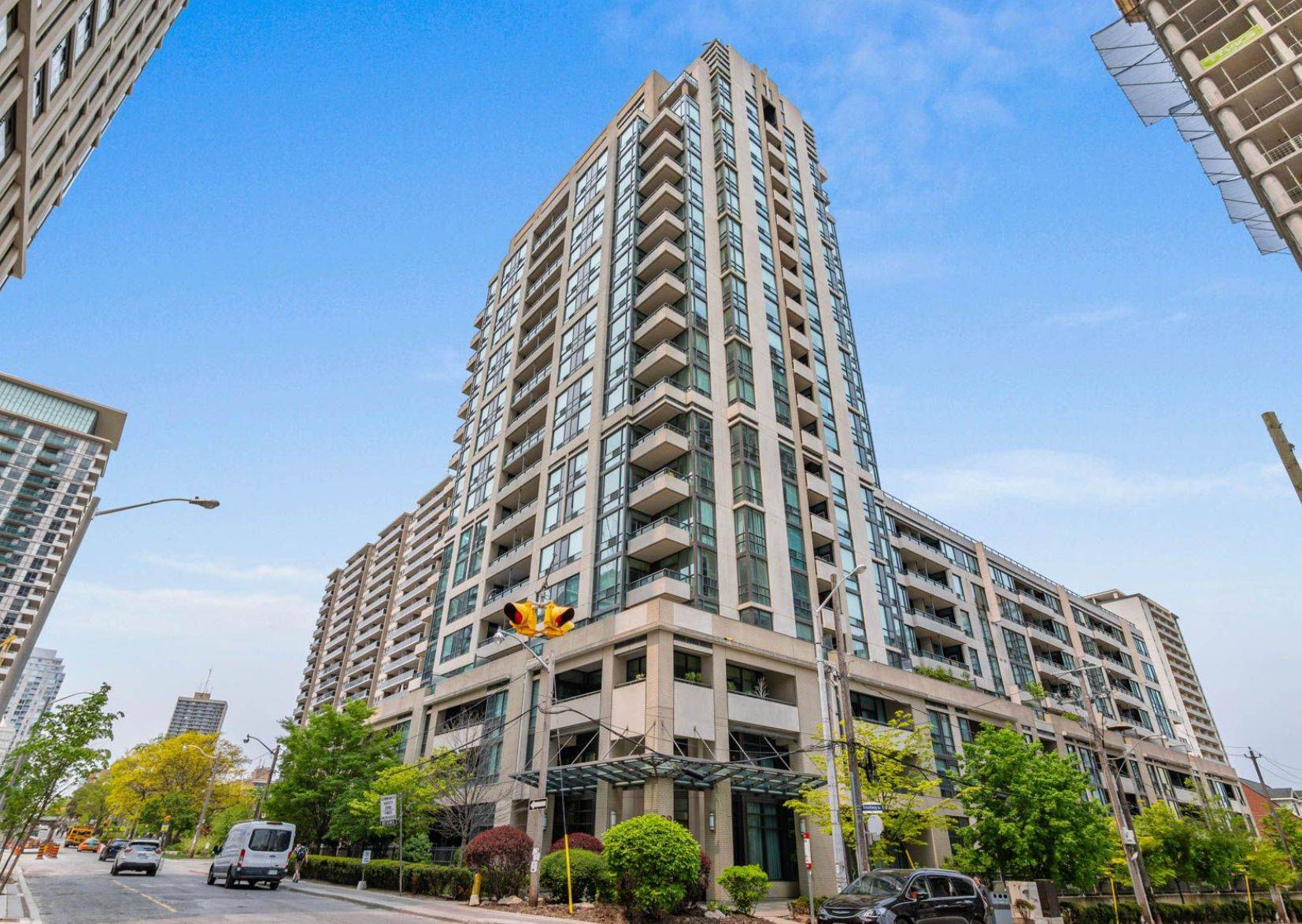 88 Broadway AVE #405, Toronto C10, ON M4P 0A5