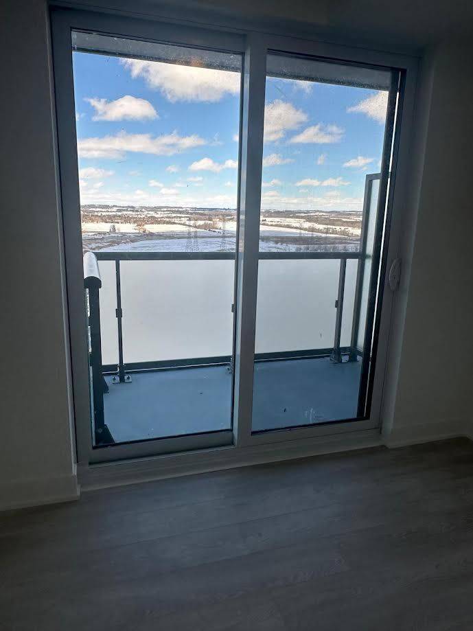 Oshawa, ON L1L 0W3,2545 Simcoe ST N #2616