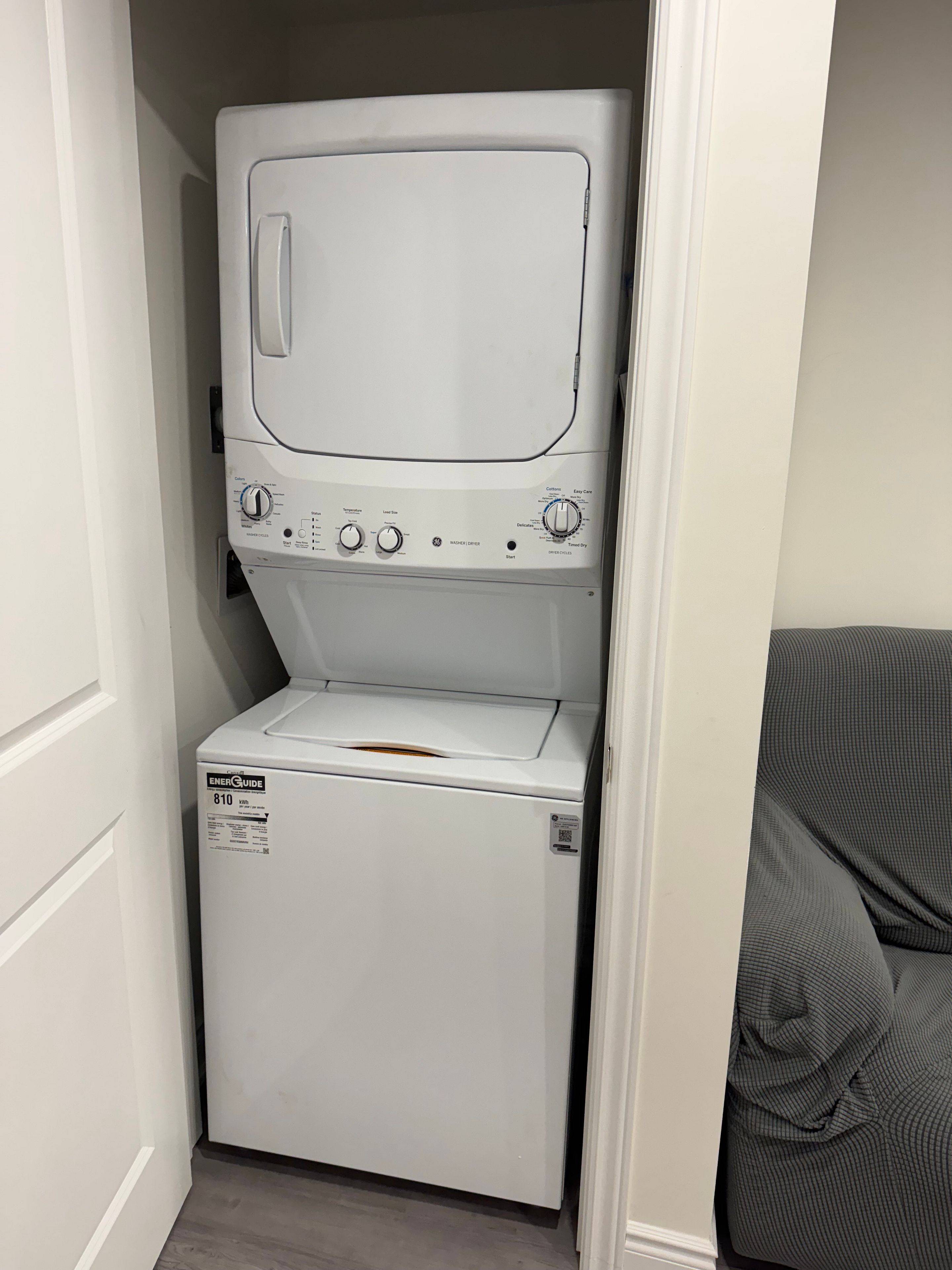 Ajax, ON L1T 0K6,33 Decourcy-Ireland CIR