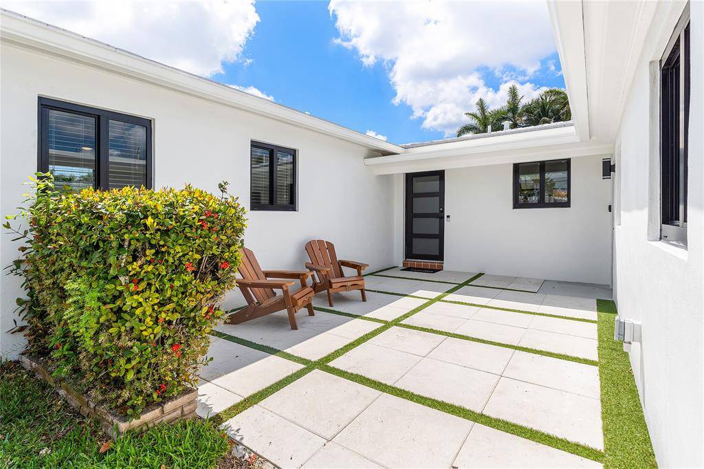 Fort Lauderdale, FL 33315,[StreetName,UnitNumber,StreetNumber,StreetDirPrefix]
