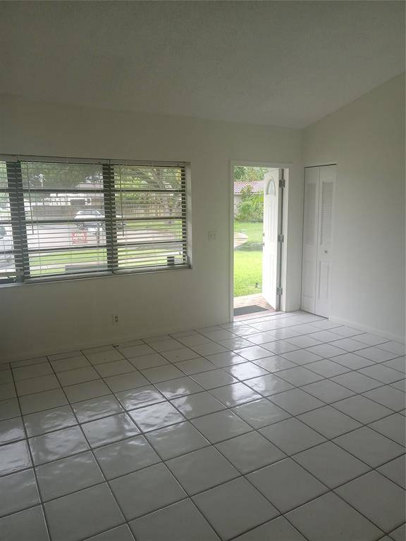 Cooper City, FL 33328,8741 SW 52 STREET