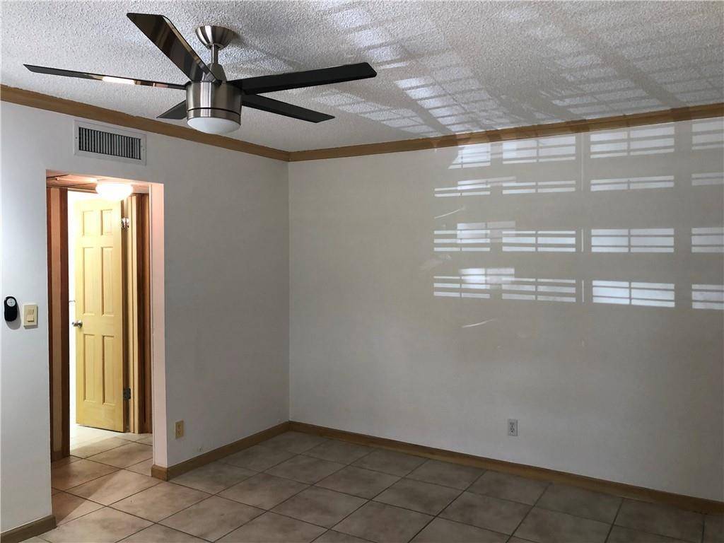 Oakland Park, FL 33334,5268 NE 6th Ave #C28