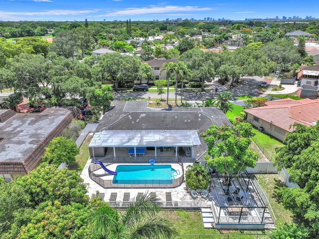 Hollywood, FL 33021,[StreetName,UnitNumber,StreetNumber,StreetDirPrefix]
