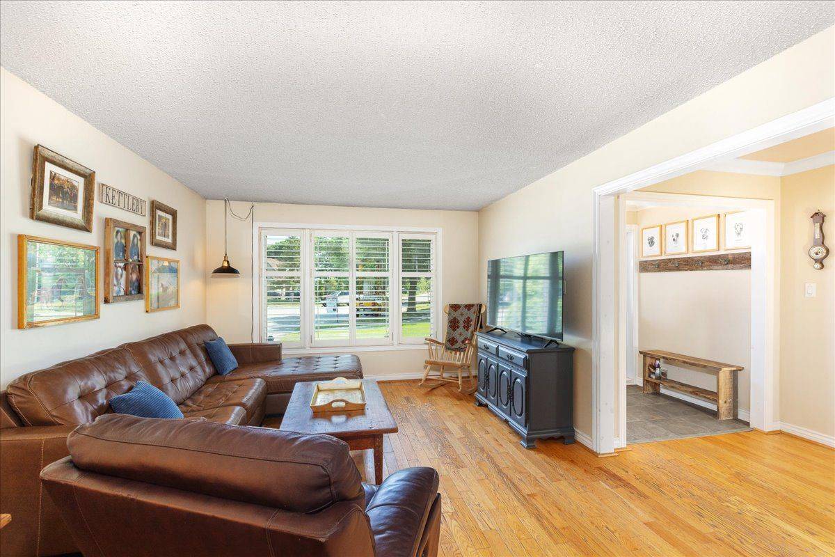 East Gwillimbury, ON L0G 1M0,97 Shannon RD