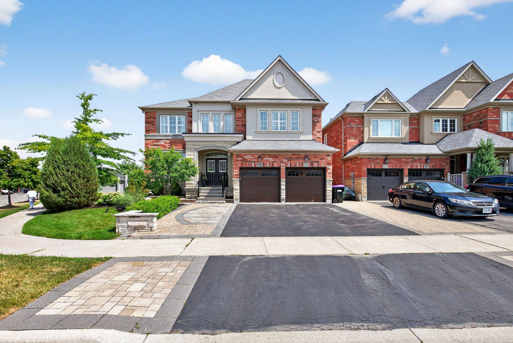Bradford West Gwillimbury, ON L3Z 0H8,56 Cousteau DR