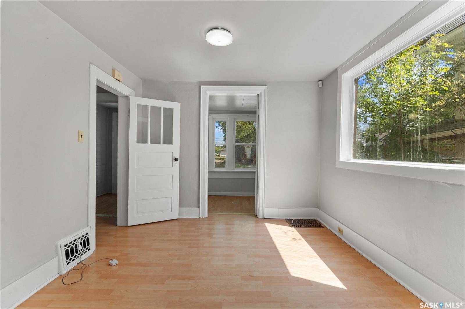 Regina, SK S4P 1M2,1628 Toronto STREET