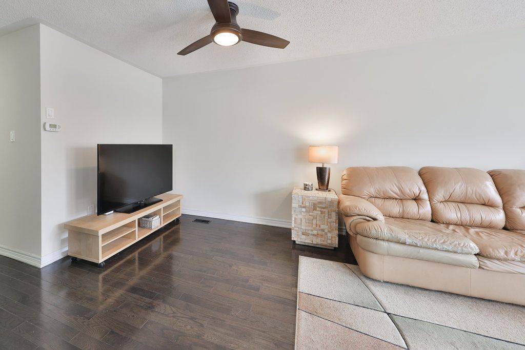 Brampton, ON L6R 0W4,92 Cedarbrook RD