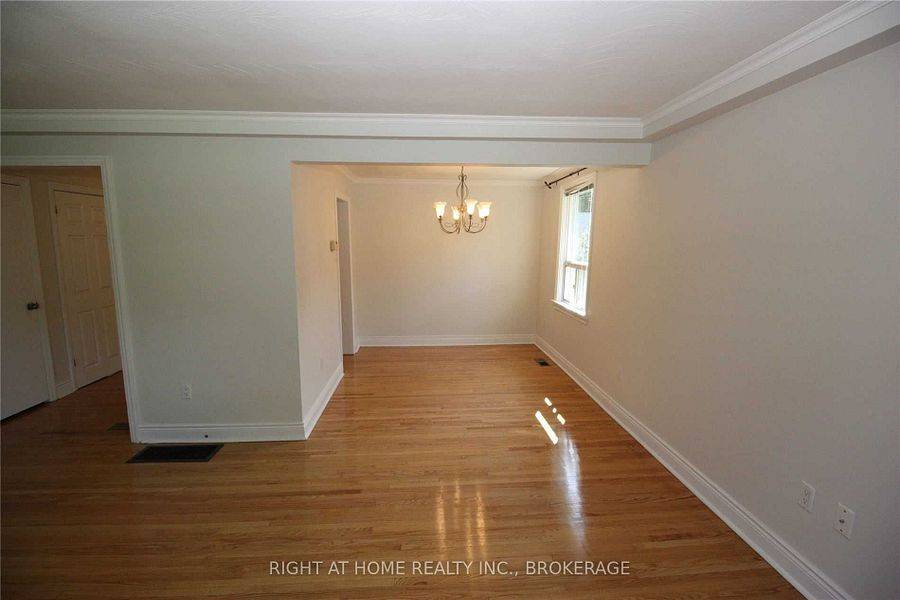Toronto W06, ON M8W 4P2,11 Gair DR #Main