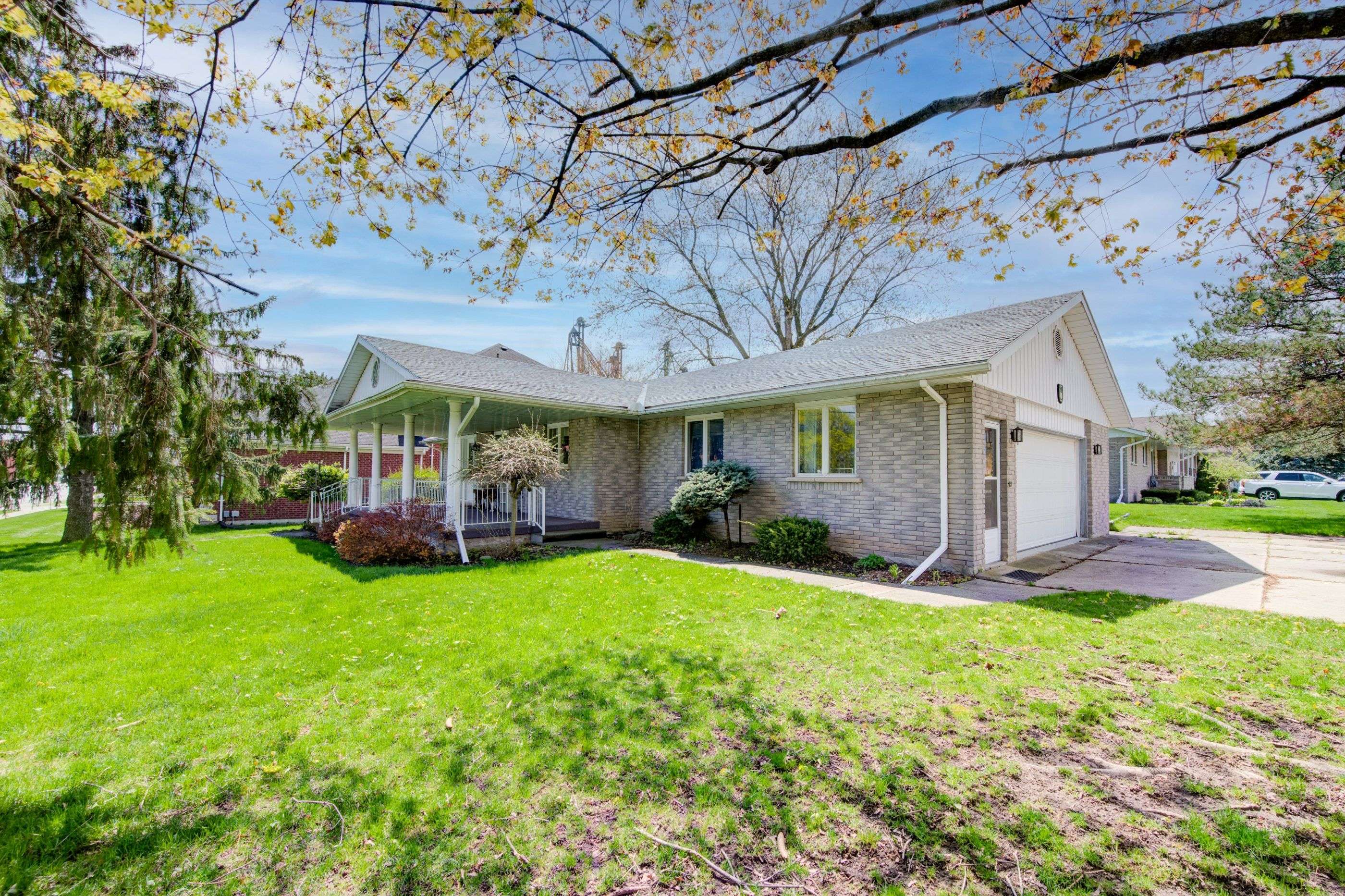 East Zorra-tavistock, ON N0B 2R0,99 Woodstock ST N
