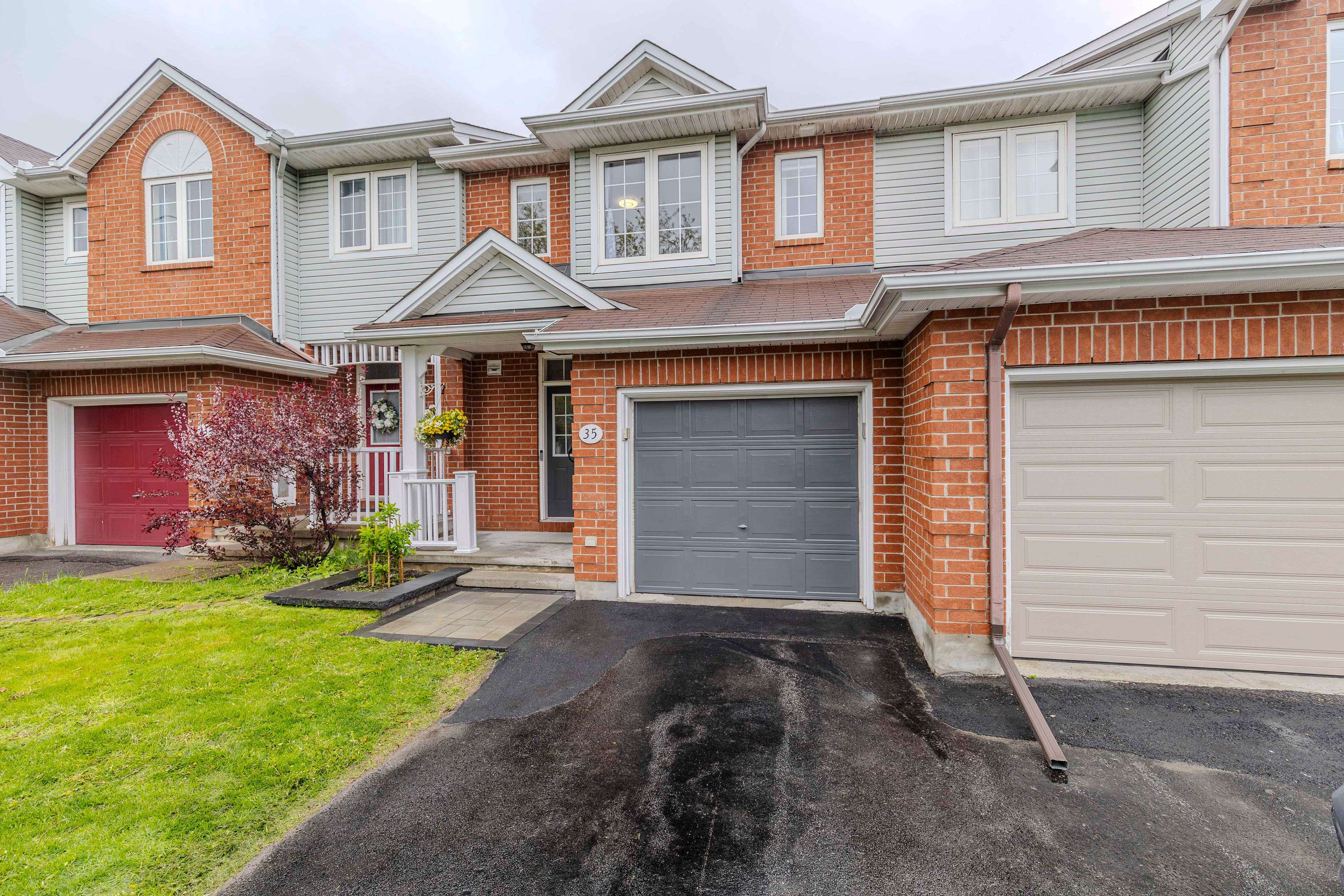 35 Bellrock DR, Kanata, ON K2K 3J4