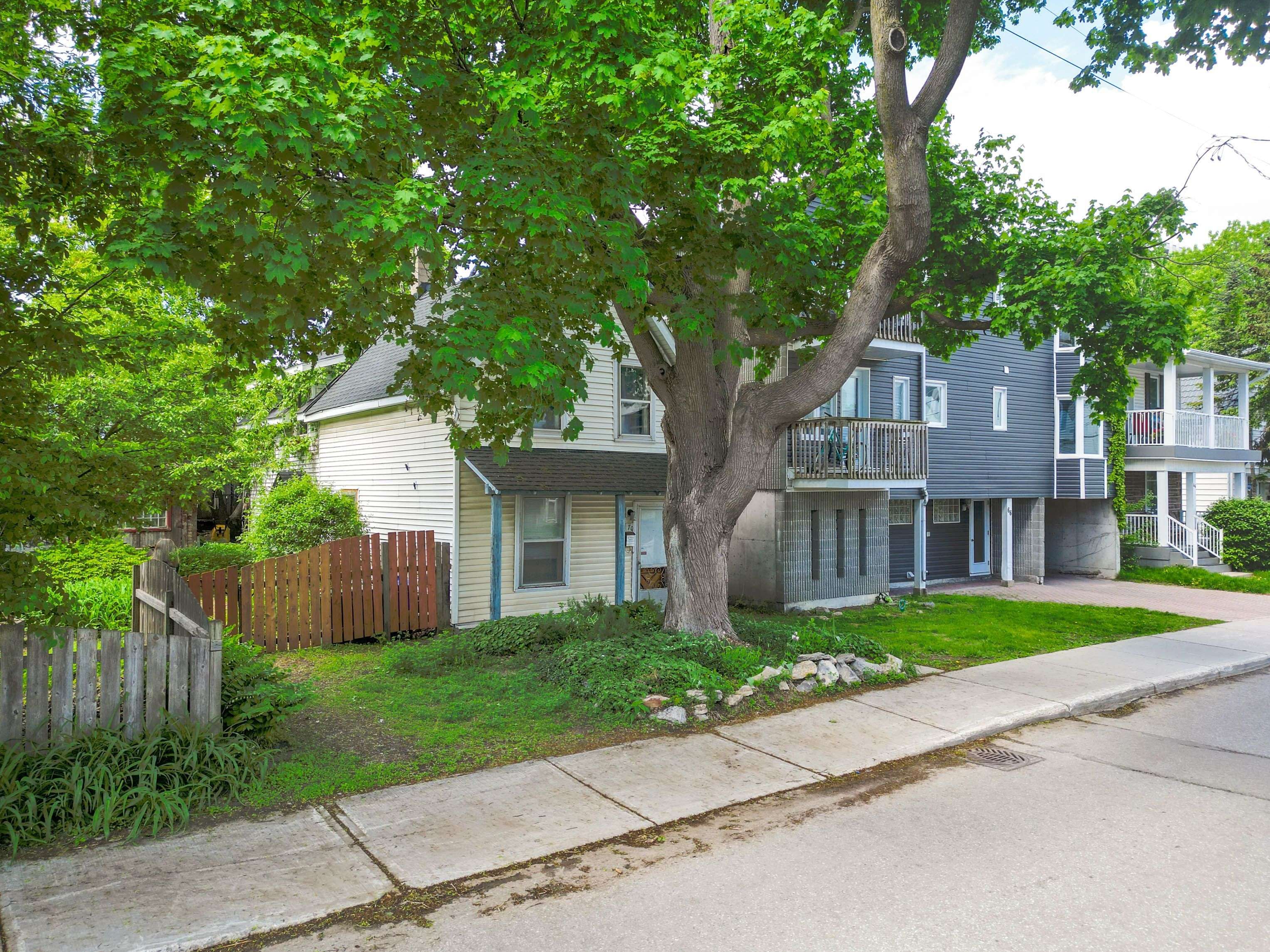 70 Pinhey ST S, West Centre Town, ON K1Y 1T4